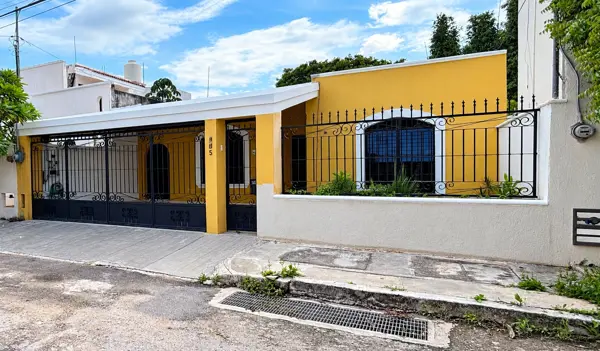 Casa en venta en Jardines de Vista Alegre, Mérida: Comodidad y Ubicación Estratégica — foto 1 de 16