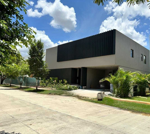 Casa en venta en Yucatán Country Club, Mérida — foto 2 de 19