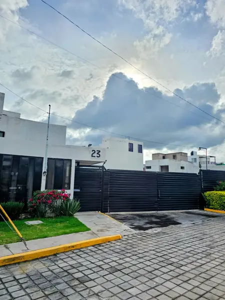 Casa en venta en Cuautlancingo, Cuautlancingo — foto 1 de 26