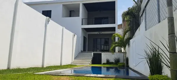 Casa en venta en Burgos, Temixco — foto 1 de 19