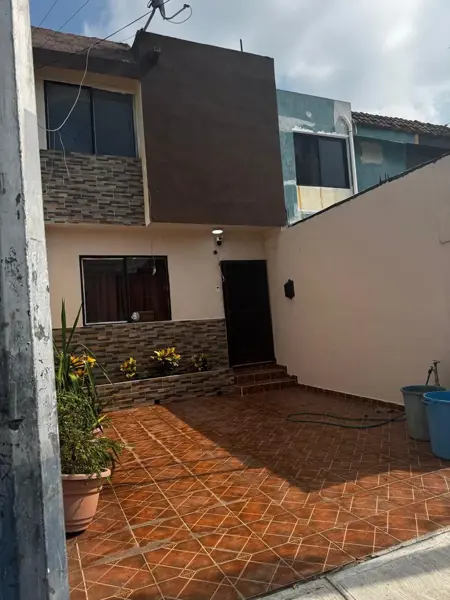 Casa en Jardines de Casa Blanca, San Nicolás de los Garza, Nuevo León — foto 1 de 6