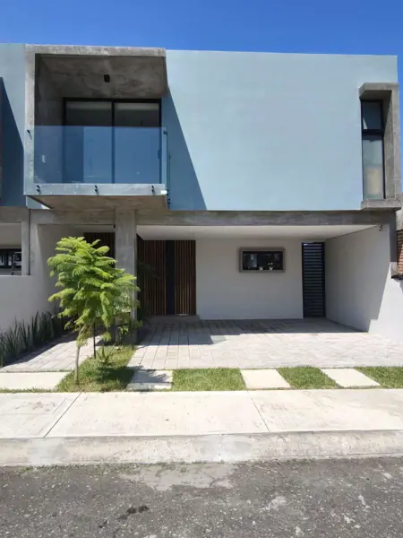 Casa de 3 Recamaras y con Alberca Fracc. Lomas del Mediterranero — foto 1 de 19