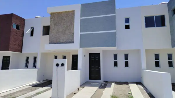 Casas en Venta Col. Valente Diaz Tejeria — foto 1 de 12