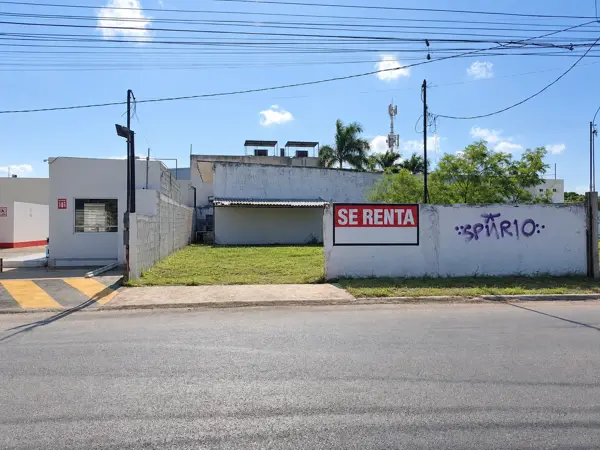 Bodega Comercial en Renta Dentro de Merida,col Yucalpeten. — foto 1 de 14