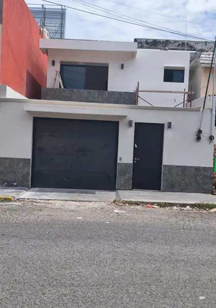 Casa Recien Remodelada 3 Recamaras Casi Esq. Cuauhtemoc — foto 1 de 23