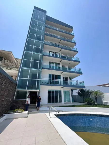 Departamento en Planta Baja en Venta — foto 1 de 19
