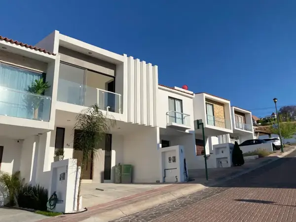 Casa en venta en Pedregal de Schoenstatt, Corregidora — foto 2 de 25