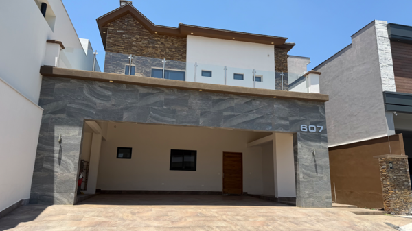 Casa en venta en La Joya Privada Residencial, Monterrey — foto 2 de 33
