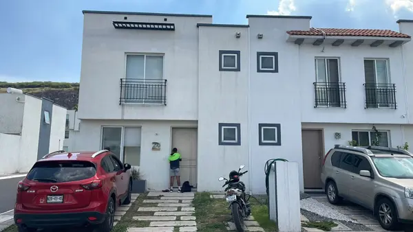 Venta de casa en Juan Rulfo Col. Sonterra Felipe Carrillo Puerto Querétaro AARR — foto 1 de 30