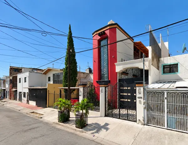 Casa en venta en Insurgentes 1a Secc, Guadalajara — foto 2 de 14