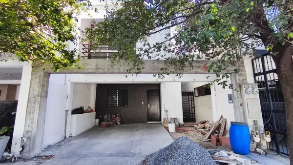 Casa en Venta en Apodaca — foto 1 de 17