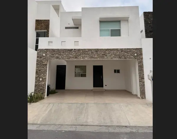 Casa en Venta en Apodaca — foto 1 de 14