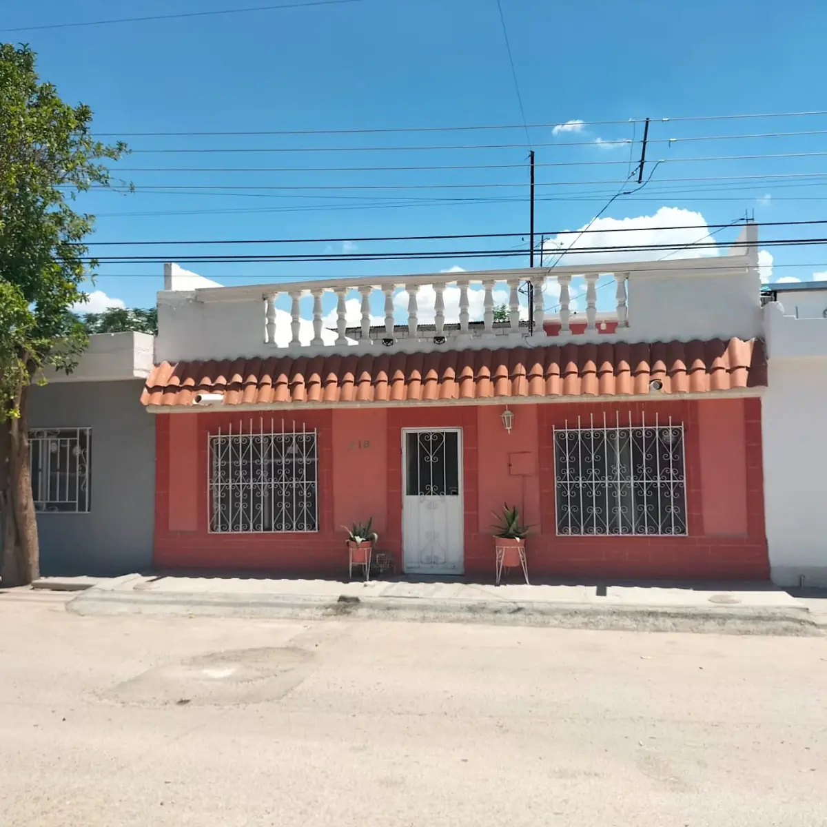 CASA YA EN TRAMITE DE VENTA CASA YA EN TRAMITE DE VENTA
