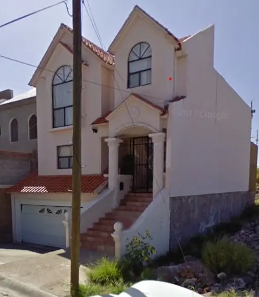 Programa de Recuperación Patrimonial: Casa en venta col. Las Fuentes, Chihuahua. Chihuahua — foto 1 de 15