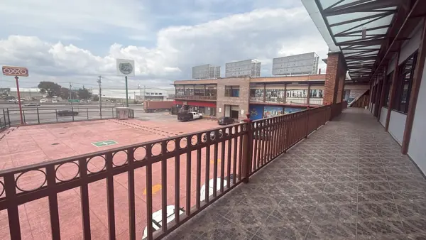 Local Comercial en Renta en Villa Cuauhtemoc — foto 1 de 11