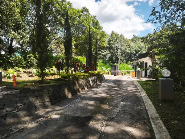 Terreno residencial en venta en Campestre Arboledas, Coatepec con acceso controlado — foto 1 de 10