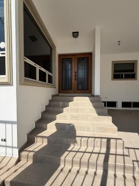 Casa en venta en Burocratas del Estado, Monterrey — foto 2 de 36