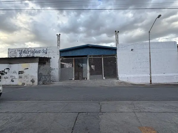 Bodega en Renta Topo Chico — foto 1 de 24