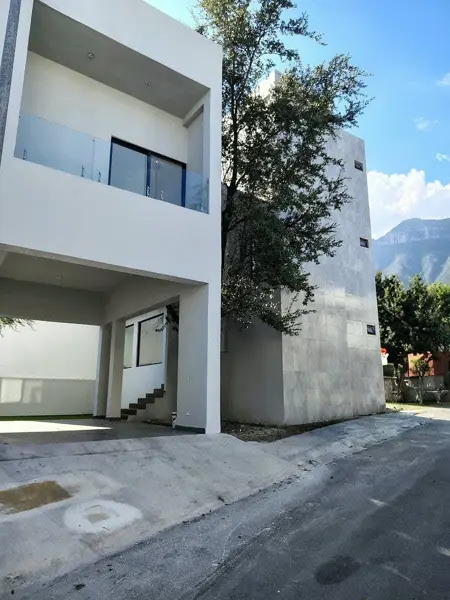 Casa en venta en Cumbres Elite Premier, García — foto 3 de 28