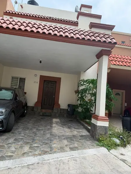 Casa en Renta Valle del Seminario Amueblada — foto 1 de 31