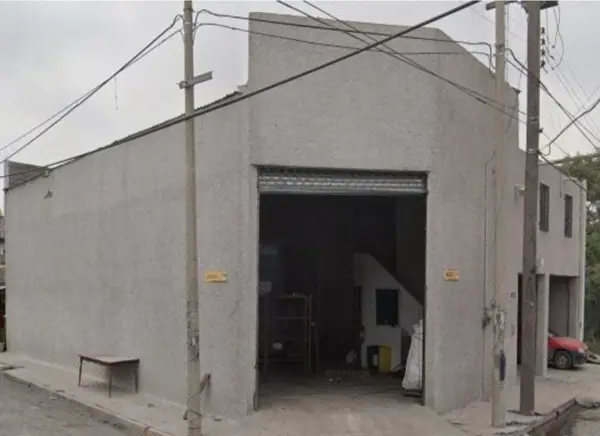 Bodega en Renta Col Cementos Mty — foto 1 de 10