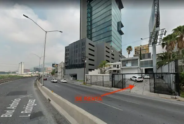 Oficina en Renta San Jerónimo — foto 1 de 8