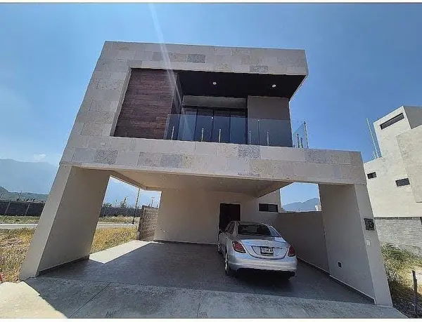 Casa en venta en Los Cavazos, Santiago — foto 2 de 11