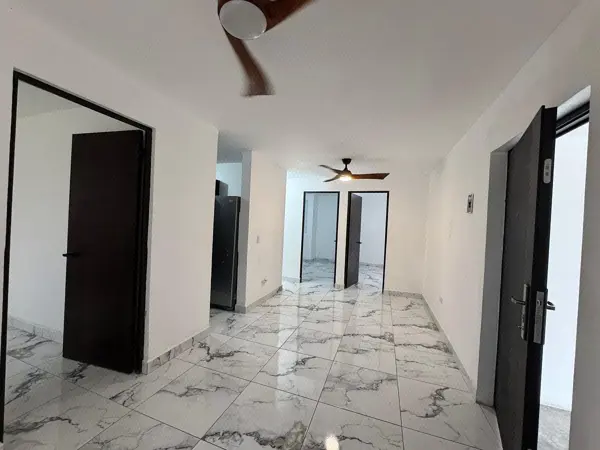 Departamento en Renta, Santa Catarina, Ave. la Montaña — foto 1 de 10
