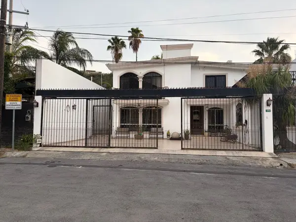 Casa en Renta las Brisas — foto 1 de 32