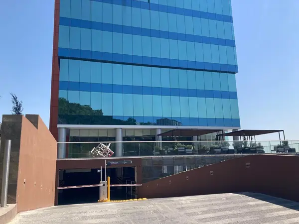Oficina en Renta Residencial Dinastía 3er. S Monterrey — foto 1 de 16