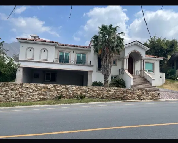 Casa en Venta las Misiones Santiago — foto 1 de 15