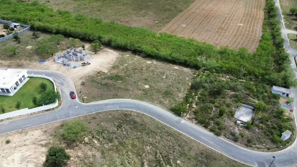 Terreno en Venta en Fraccionamiento Campestre en Montemorelos — foto 1 de 10