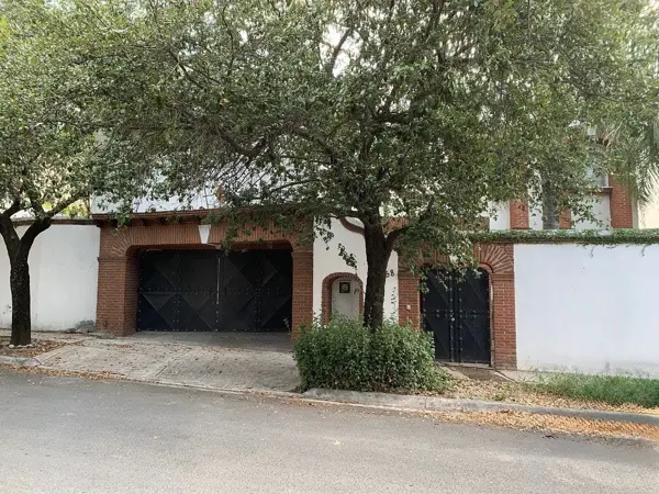 Casa en Venta Bosques de las Cumbres, Monterrey — foto 1 de 10