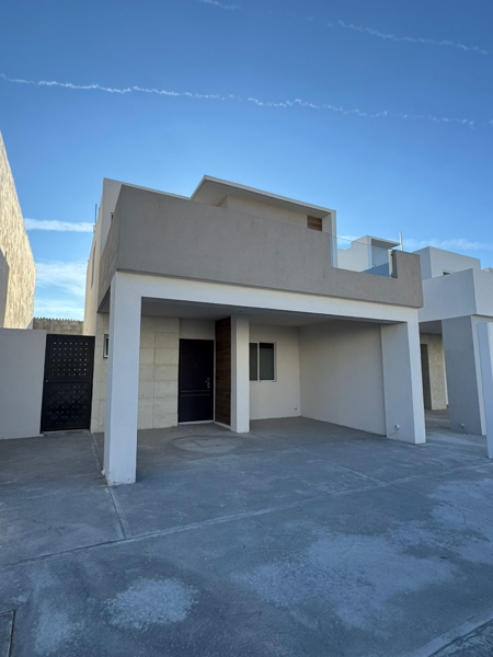 Casa en renta en Lomas del Valle II, Ramos Arizpe — foto 2 de 15