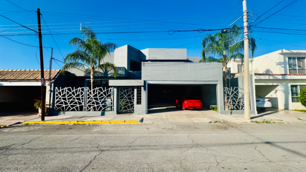 Casa en Venta en Villa Jardin en Sector Privado — foto 1 de 20
