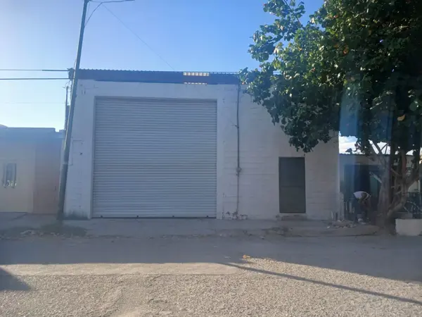 Bodega Comercial de 300 m² en Renta | Col. Las Magdalenas — foto 1 de 5
