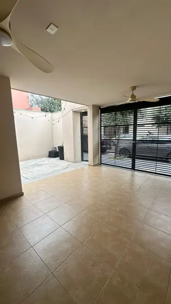 Casa en venta en Mitras Poniente, García — foto 3 de 38