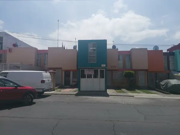 Casa en Los Héroes de Puebla II, Puebla, Puebla — foto 1 de 17