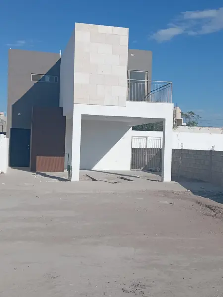 Casa en venta en Las Canteras, Torreón — foto 2 de 9