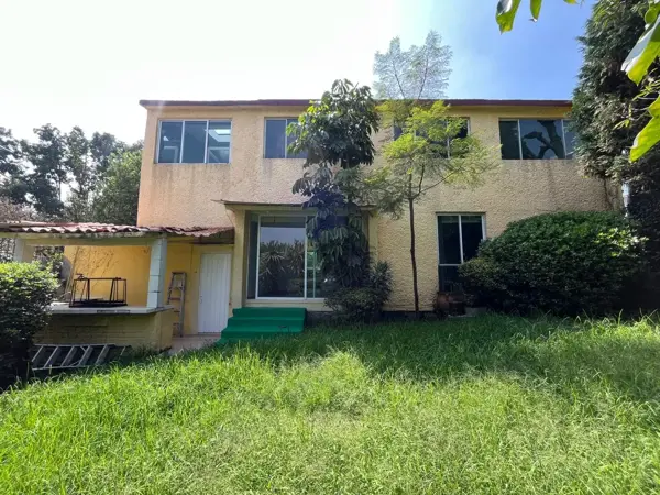 Casa en Renta en Lomas de Tecamachalco - 370m2 — foto 1 de 17