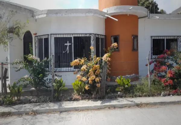 Casa de Entrega Inmediata en Calle Santa Cruz, Actopan, Centro, Vereacruz — foto 1 de 9