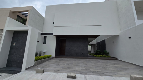 Casa en Venta, Fracc el Roble, Tuxtla Gutierrez, Chiapas — foto 1 de 34