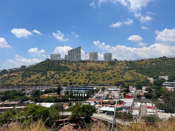 Terreno Venta Milenio III Querétaro 1,950,000 MonGay R146 — foto 1 de 11