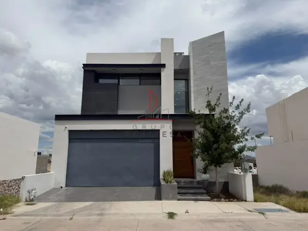 Casa Venta Fracc. Rincón de las Bugambilias Chihuahua 10,271,451 AnaGon R2/R148 — foto 1 de 20