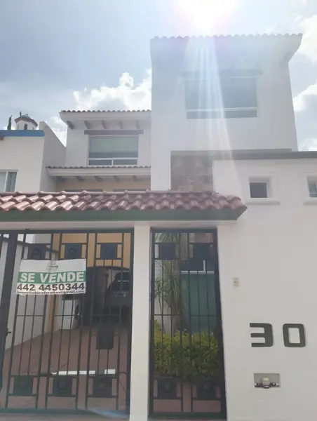 Casa Residencial en Venta en Milenio III, Querétaro $5,750,000 — foto 1 de 67