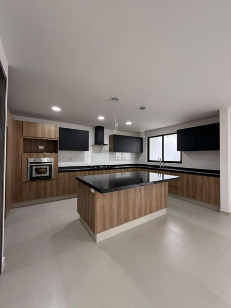 Casa en venta en Lomas de Angelópolis, Ocoyucan — foto 3 de 24