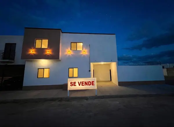 Casa en venta en Francisco I. Madero Centro, Coahuila de Zaragoza - 3 recámaras, 2 baños completos — foto 1 de 10