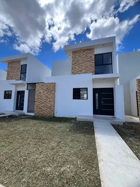 Casa en renta en el fraccionamiento Puerta de Piedra Dzitya, Mérida Yucatán. — foto 1 de 10