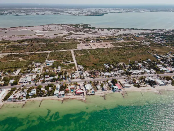 Terrenos Residenciales a 400m de la Playa en Chelem, Yucatán — foto 1 de 6