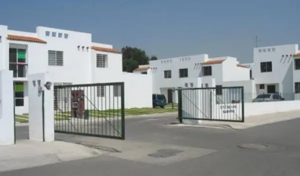 Venta de Casa Circuito del Olmo Fraccionamiento Altus Bosques Zapopan Jalisco AARR — foto 1 de 9